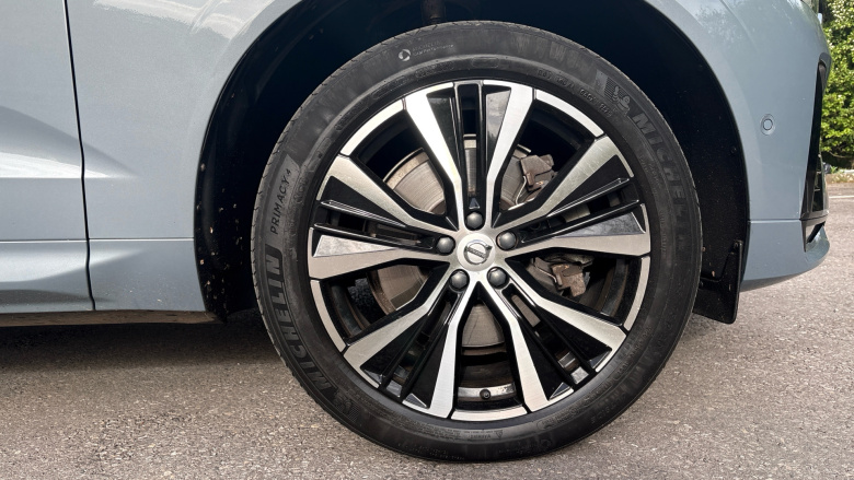 Volvo XC60 2.0 B4D Plus Dark 5dr AWD Geartronic Diesel Estate